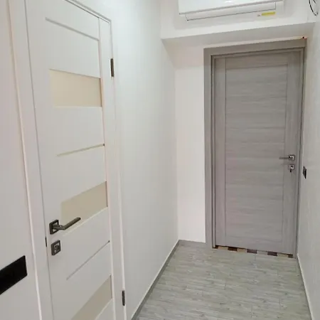 Apartment 114 імперіал, 2 кімнатні роздільні з кухнею центр