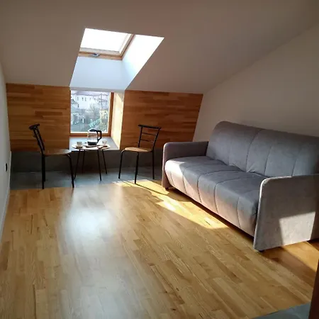 Apartment 114 імперіал, 2 кімнатні роздільні з кухнею центр *