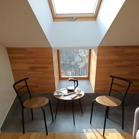 Apartment 114 імперіал, 2 кімнатні роздільні з кухнею центр Truskavets